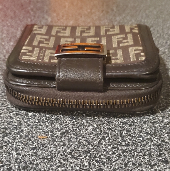 Fendi Monogram Compact Zippy Wallet - Picture 4 of 12